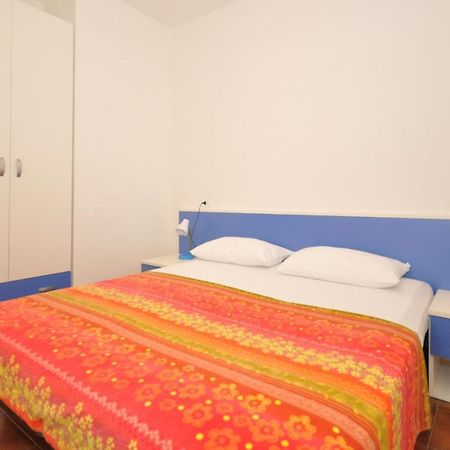Condominio Tiziano B Бибионе Экстерьер фото