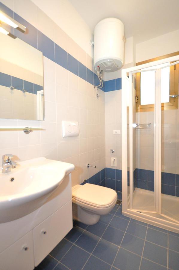 Condominio Tiziano B Бибионе Экстерьер фото